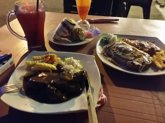 D'Madinah Corner (Western & Roti Bakar) Food Photo 8