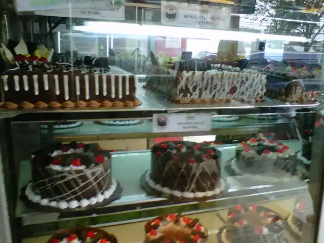 Gambar Makanan Majestyk Bakery & Cake Shop 9