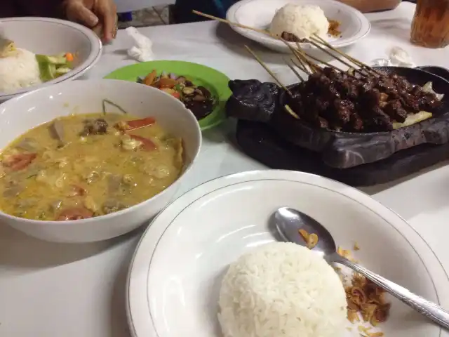 Gambar Makanan Sop & Sate Kambing Bang Hasan Kumis 13