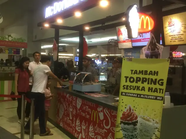 Gambar Makanan McDonald's Ice Cream 11