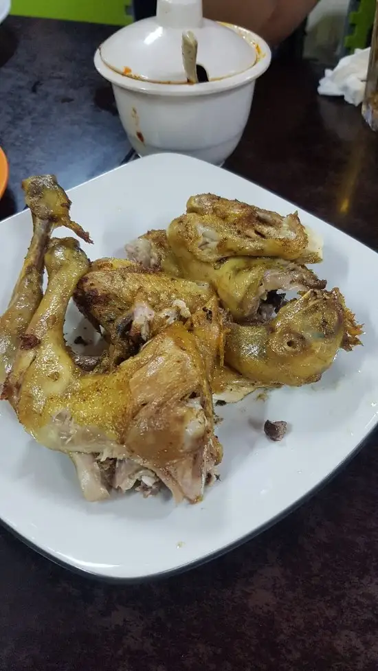 Gambar Makanan Ayam Goreng Berkah 3