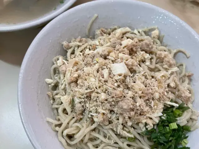 Mie Lezat Khas Bandung (Gang Luna)