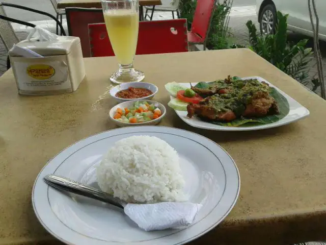 Gambar Makanan Parara Resto 15