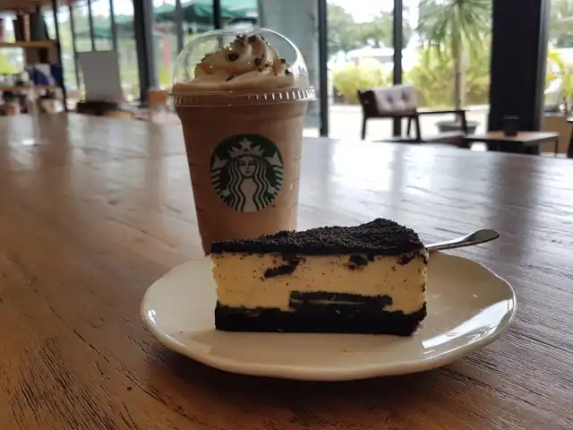 Gambar Makanan Starbucks Rest Area KM 43 7