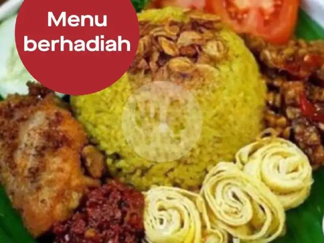 Gambar Makanan Nasi Kuning Salam Rasa Khas Jember, Tukad Cilincing 2