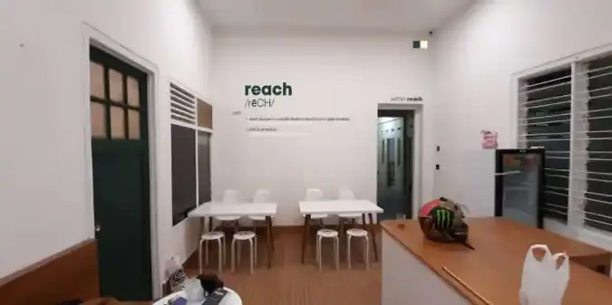 Reach Coffee 23