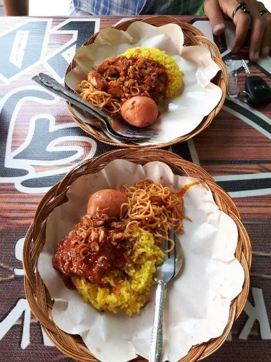 Nasi Kuning H Daud