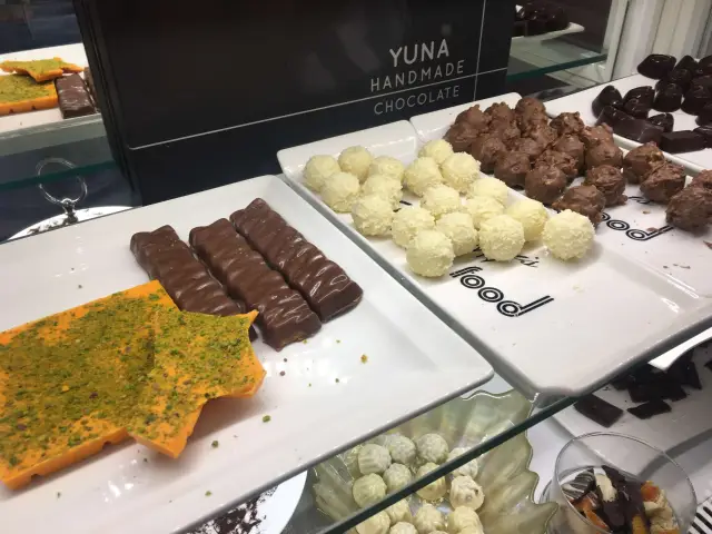 Yuna Handmade Chocolate'nin yemek ve ambiyans fotoğrafları 9