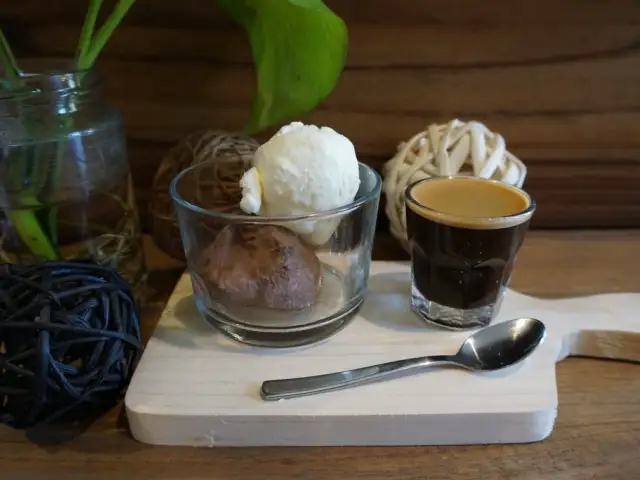 Gambar Makanan Kopi Dingin Bali 6