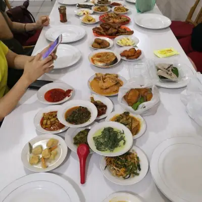 Rumah Makan Bahagia