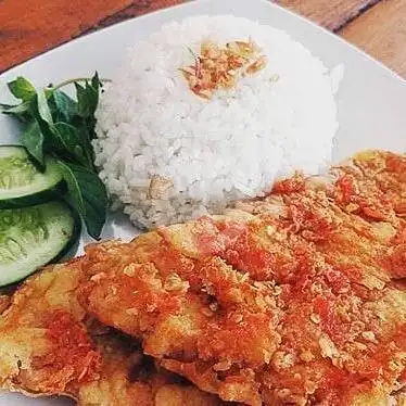 Gambar Makanan Ayam Geprek dan Nasi Goreng Padang Food's Edge, Kukilo Mukti 11