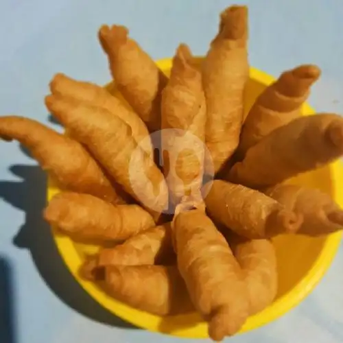 Gambar Makanan Molen Kerispi Jampool, Pakis 2