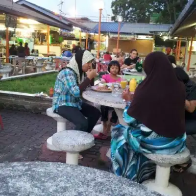 Hill Side Food Court (Medan Selera Mutiara)