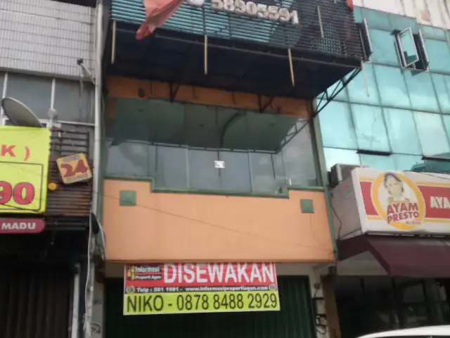 Gambar Makanan Bakmi Naga Resto 8