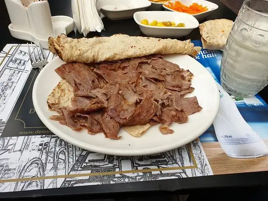 Tarihi Demirci Döner Lokantası'nin yemek ve ambiyans fotoğrafları 5