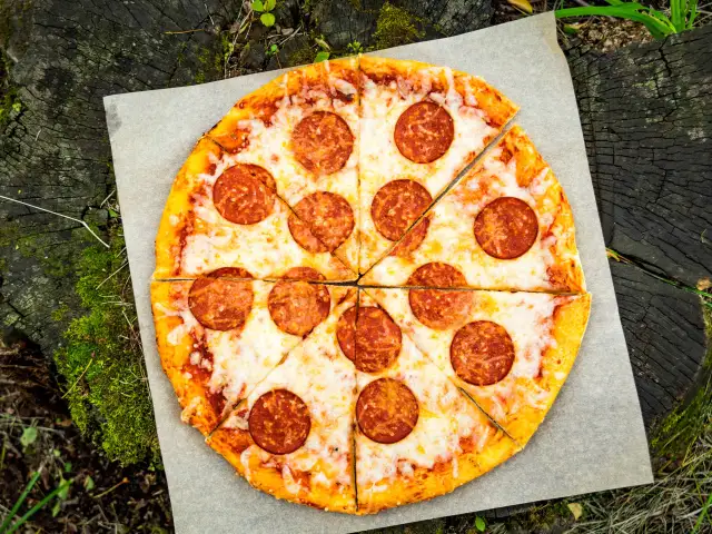 Beyond Crust Pizza House - Bormaheco Drive Food Photo 1