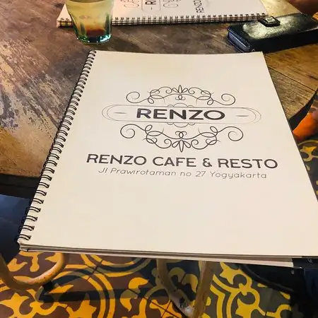 Gambar Makanan Renzo Cafe and Resto 17