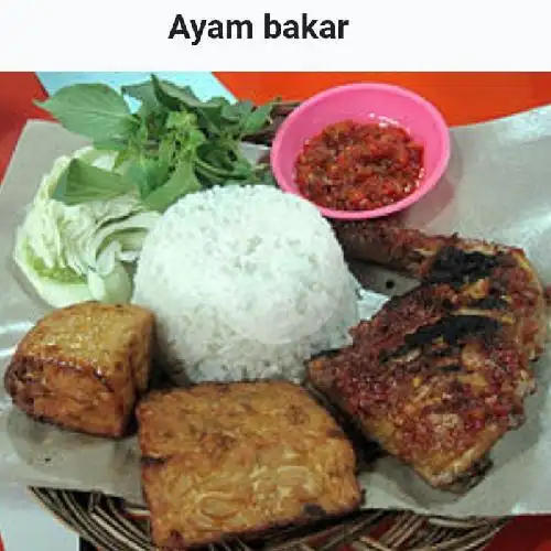 Gambar Makanan Ayam geprek Ayam goreng Bu Hj, Cempaka Putih Tengah 2