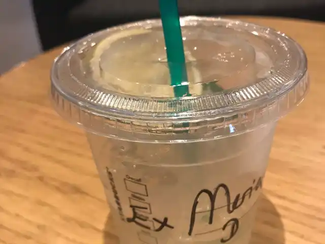 Starbucks'nin yemek ve ambiyans fotoğrafları 2