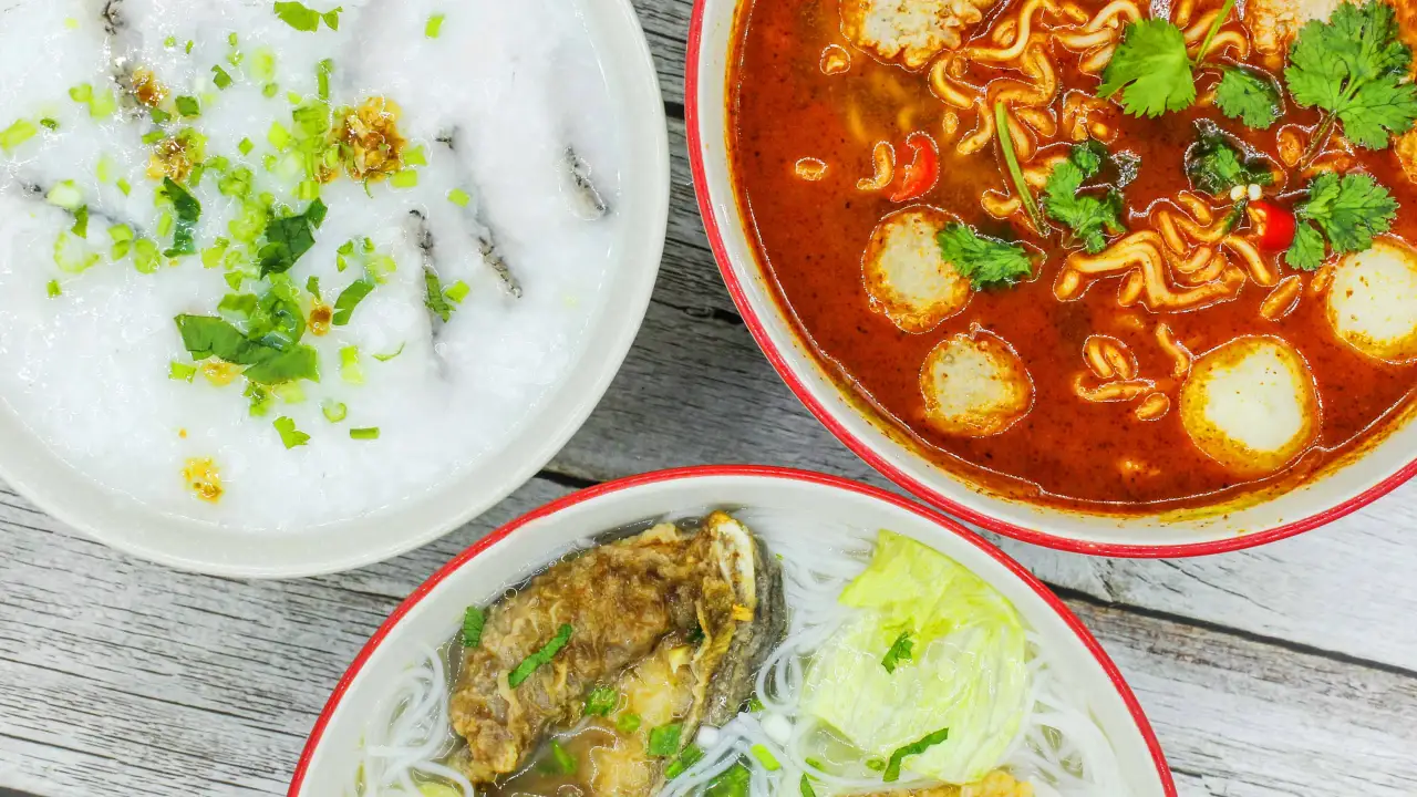 Fish Head & Tomyam Noodles @ Ah Tan White Coffee