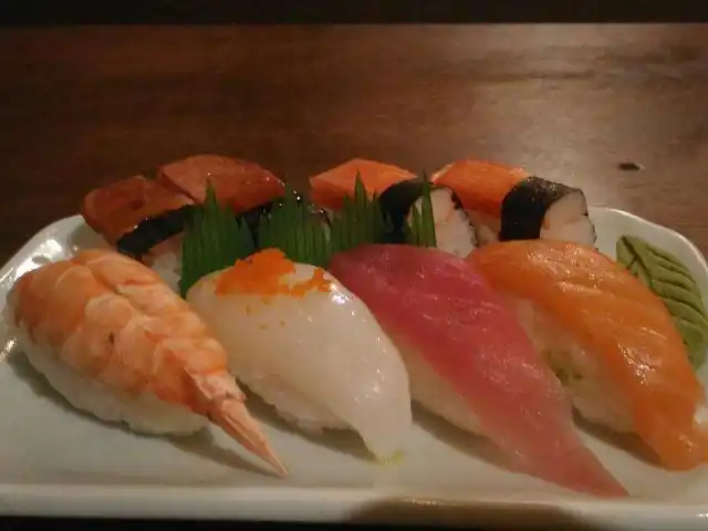 Sushi Boy Food Photo 10