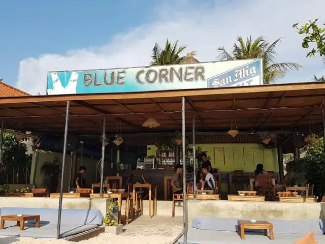 Gambar Makanan Blue Corner Bar & Restaurant 20