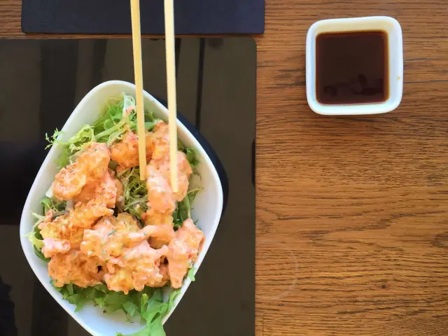 İoki Sushi Bar & Japanese Restaurant'nin yemek ve ambiyans fotoğrafları 25