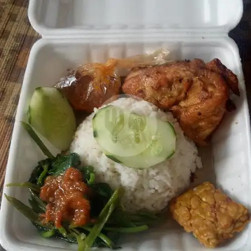 Gambar Makanan Warung Nasi Betutu Lumbung, Denpasar 8