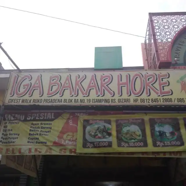 IGA BAKAR HORE