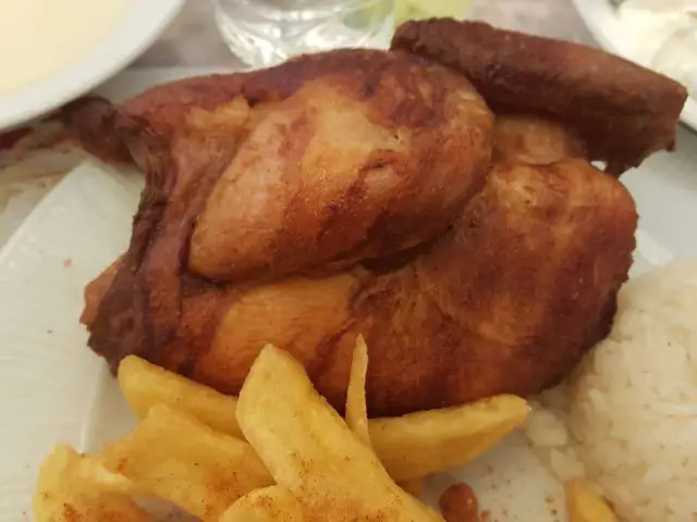 Semt Chicken & Rotisserie'nin yemek ve ambiyans fotoğrafları 38