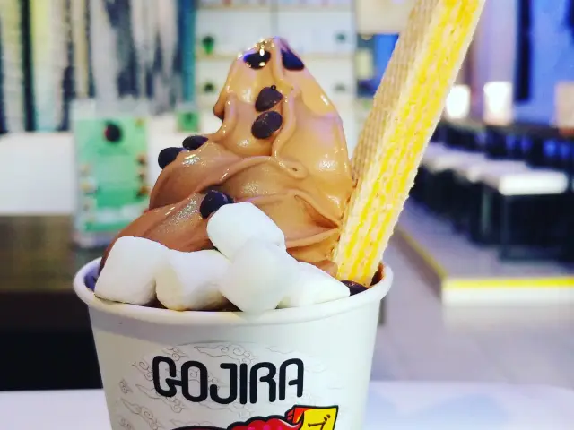 Gambar Makanan Gojira Ice Cream Bar 2