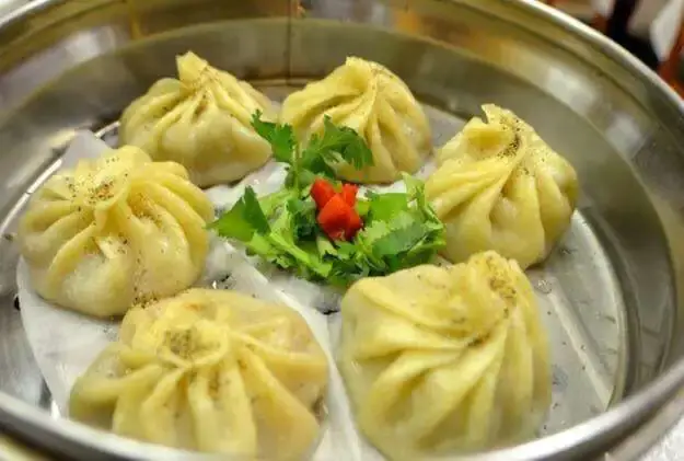 İkram Uygur Yemekleri'nin yemek ve ambiyans fotoğrafları 5