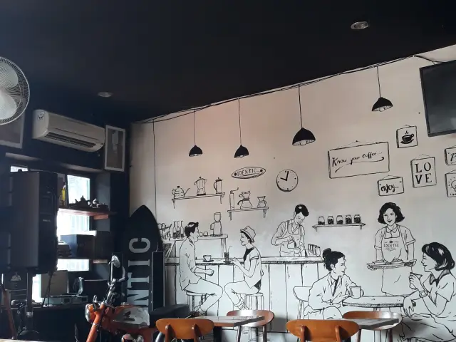 Gambar Makanan Identic Coffee 4