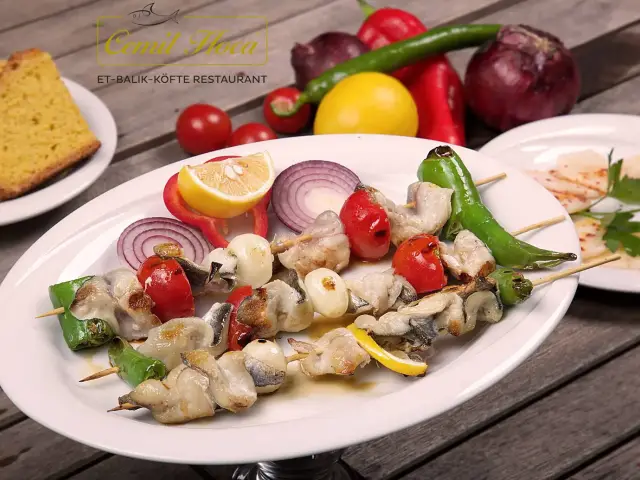 Cemil Hoca Et & Balık Restaurant'nin yemek ve ambiyans fotoğrafları 7