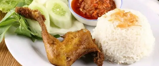 Gambar Makanan Seafood Iwan dan Pecel Bandeng Tanpa Tulang 2