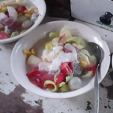 Gambar Makanan Sop Buah Segar Ojo Lali 3