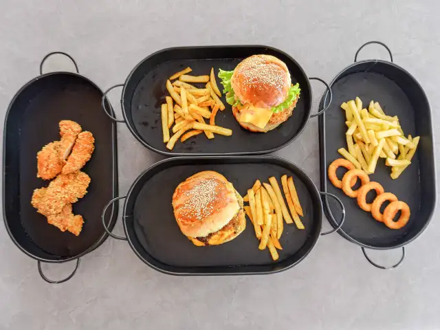 House Burger'nin yemek ve ambiyans fotoğrafları 1