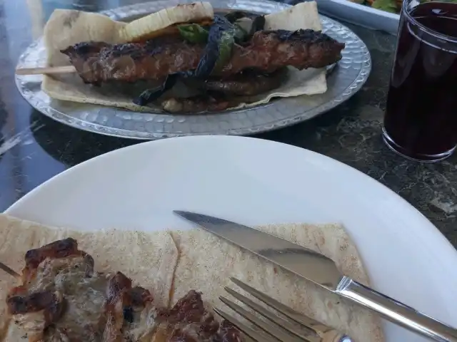 Menekşe Et Çiftlik Parkı'nin yemek ve ambiyans fotoğrafları 2