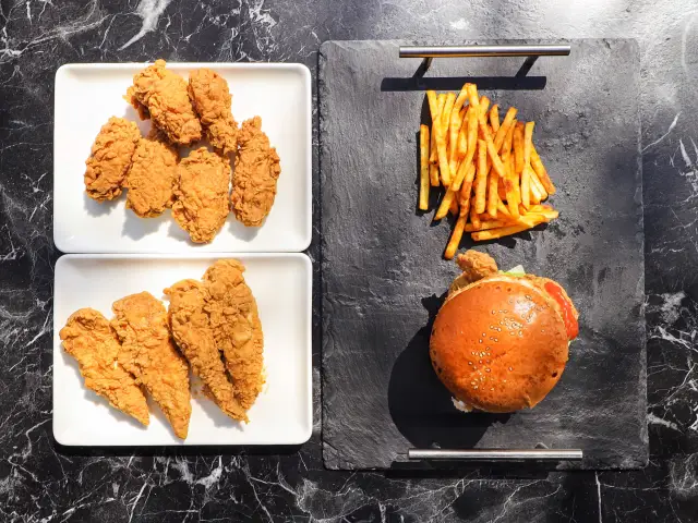Mr. Wings Fried Chicken'nin yemek ve ambiyans fotoğrafları 1