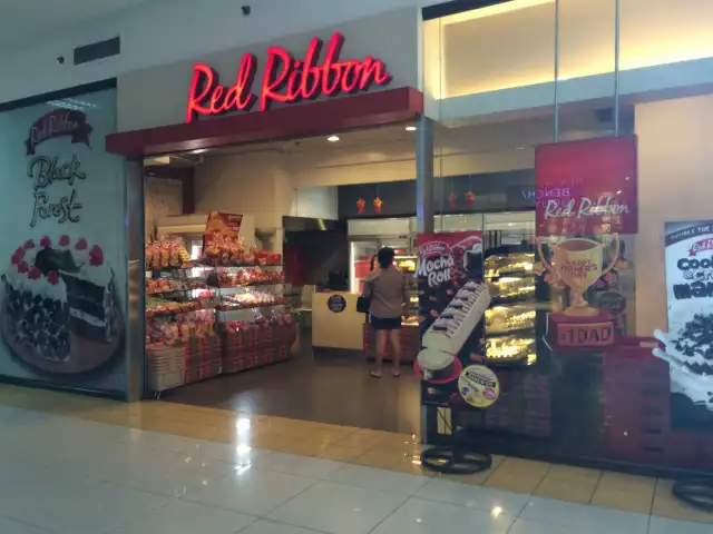 Red Ribbon Bakeshop Food Photo 13