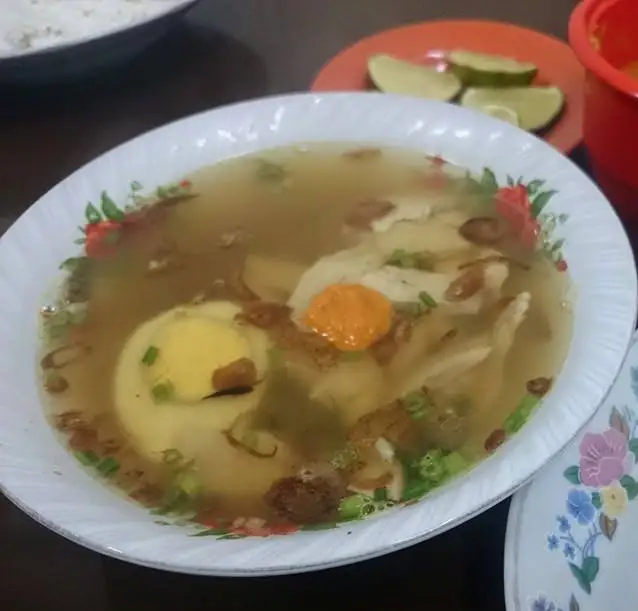 Soto Ayam Wahyu Suroboyo