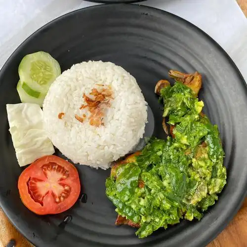 Gambar Makanan Ayam Penyet Sambel Ijo Bang Dani, Tanjung Priok 2