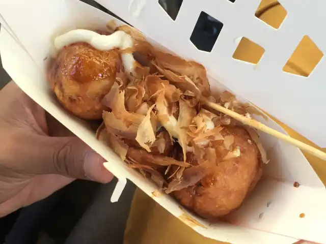 Japan Boat Takoyaki Food Photo 4