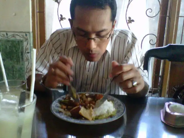 Gambar Makanan Gudeg Mbarek Bu Hj. Ahmad 14