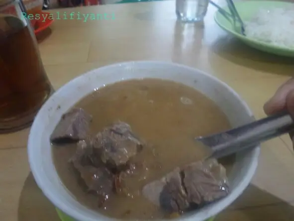 Gambar Makanan Coto Makassar Daeng Kulle 12