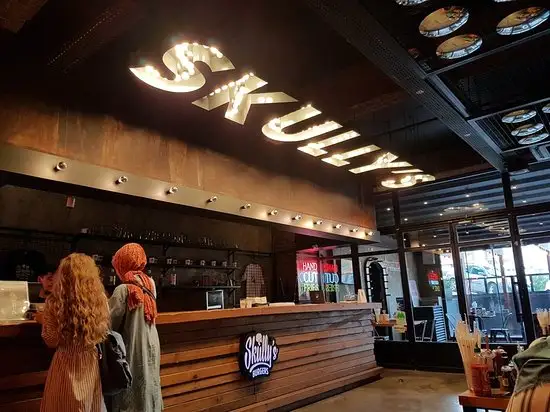 Skully's Burgers'nin yemek ve ambiyans fotoğrafları 18