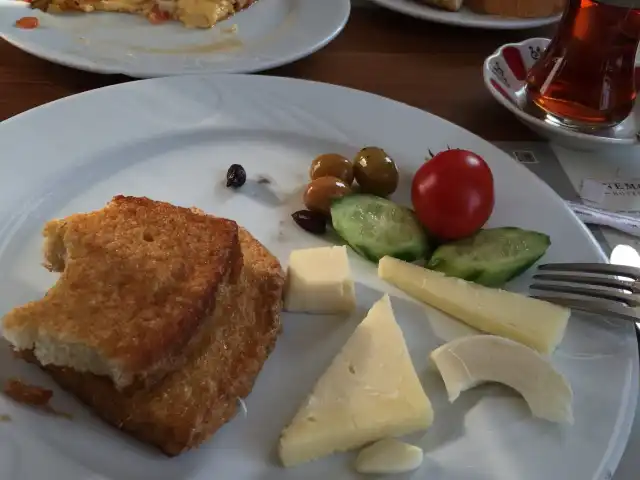 Provence Cafe'nin yemek ve ambiyans fotoğrafları 4