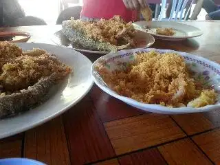 Abg Yie Sotong Celup Tepung Food Photo 2
