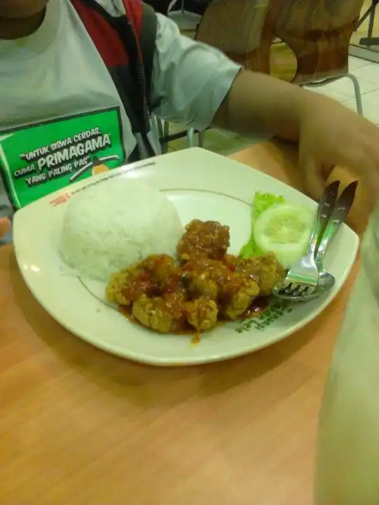 Gambar Makanan Pecel Lele Lela 9