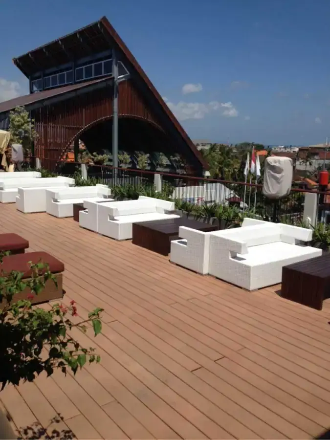 Rooftop Dine & Music Lounge - The ONE Legian